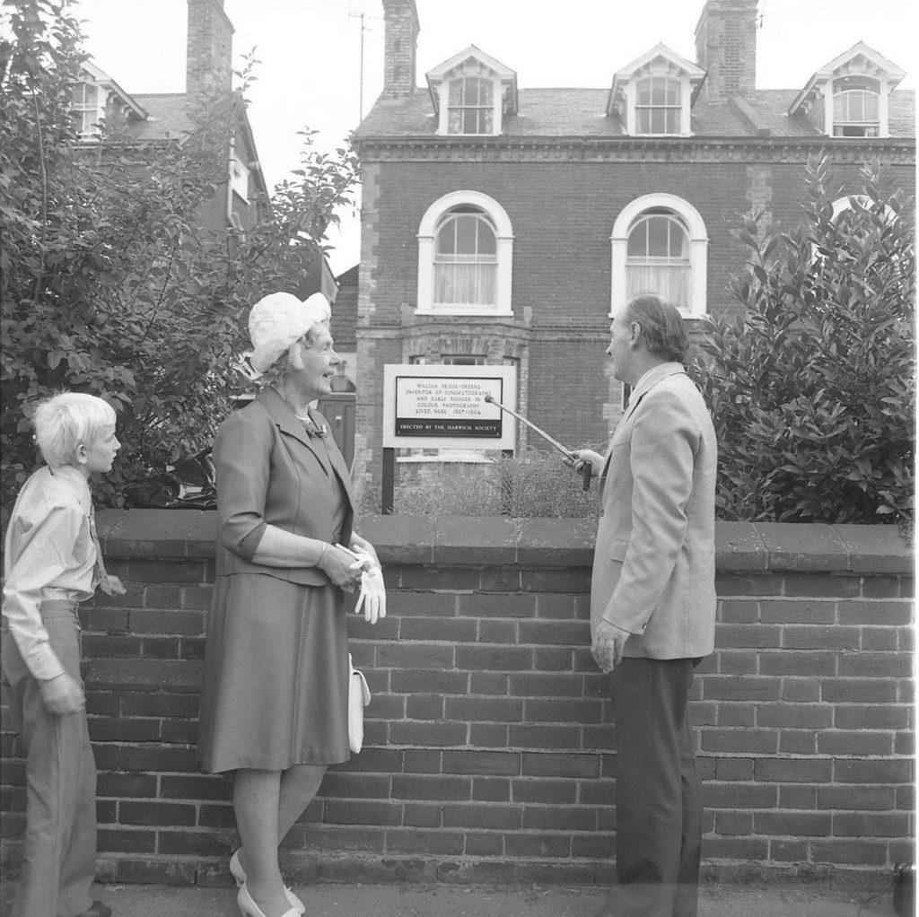 Memorial Plaque in Cliff Road